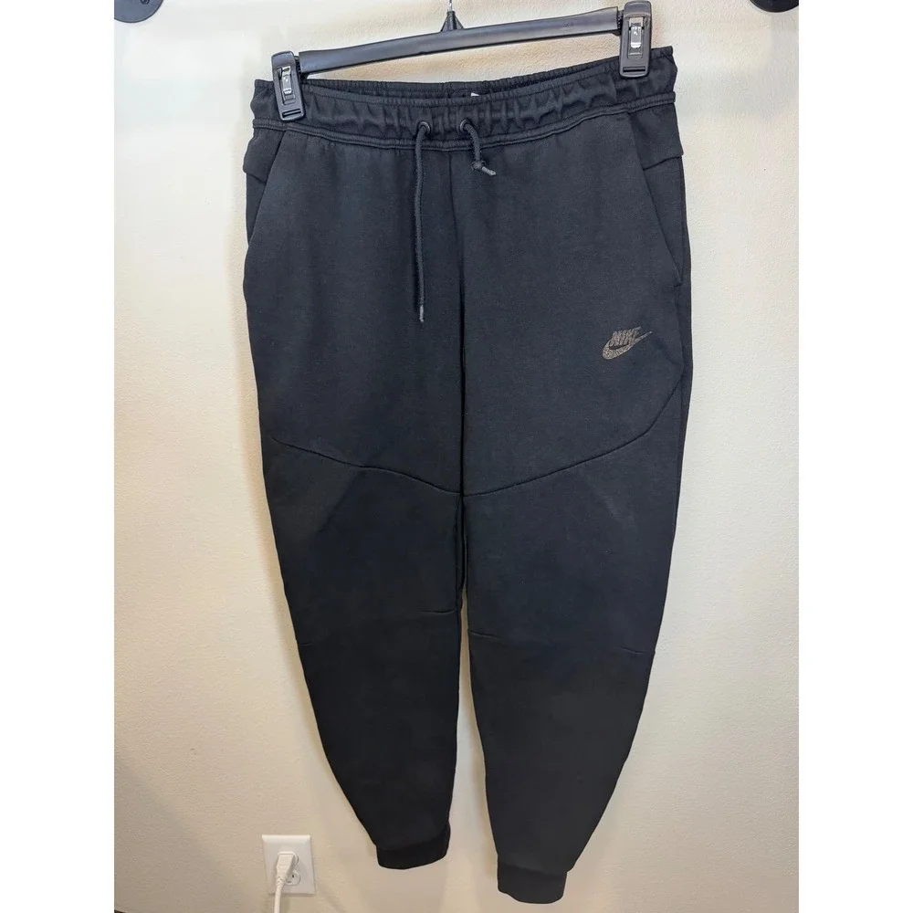 Nike Sportswear Tech Fleece Joggers Black Tapered Sweatpants DQ4316-010 0390